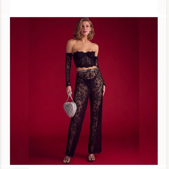 NWT! VICTORIA'S SECRET *Heart* Rhinestone Crossbody Bag - Picture 2 of 5